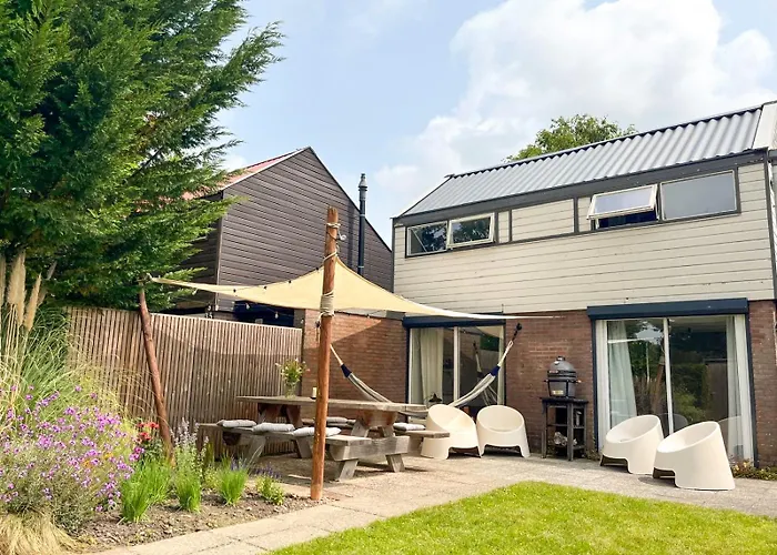 Strandbries Warmenhuizen